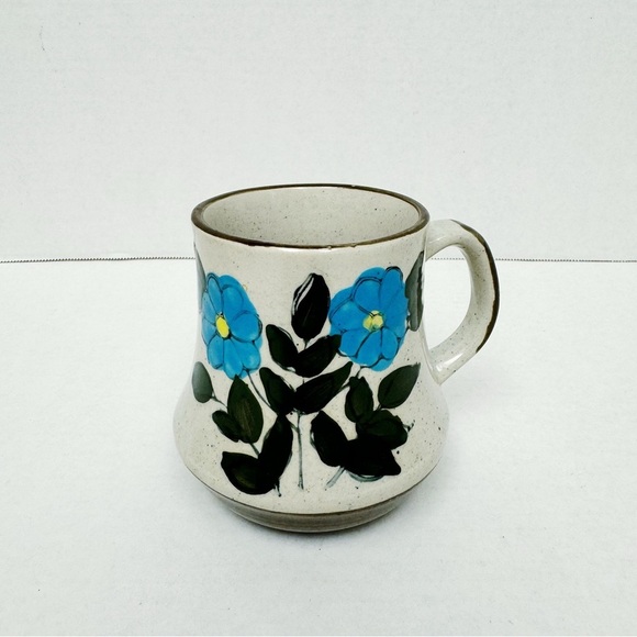 Vintage - Floral Mug - Picture 1 of 4